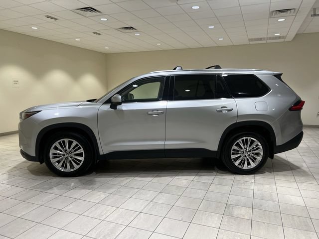 Used 2024 Toyota Grand Highlander AWD image 2