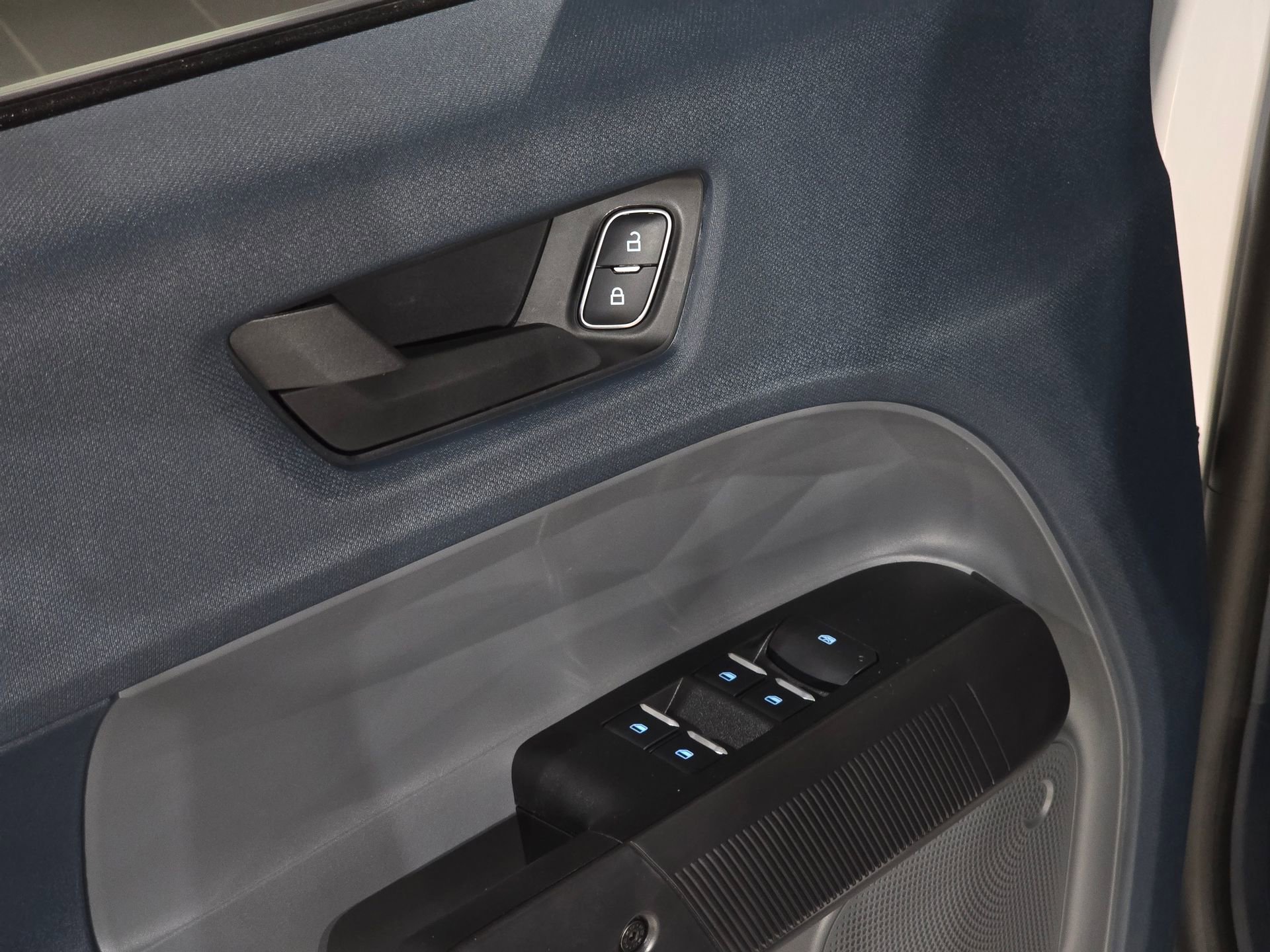 New 2026 Ford Maverick XL w/ Equipment Group 101A image 14