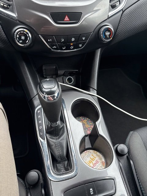 Used 2017 Chevrolet Cruze LT image 21