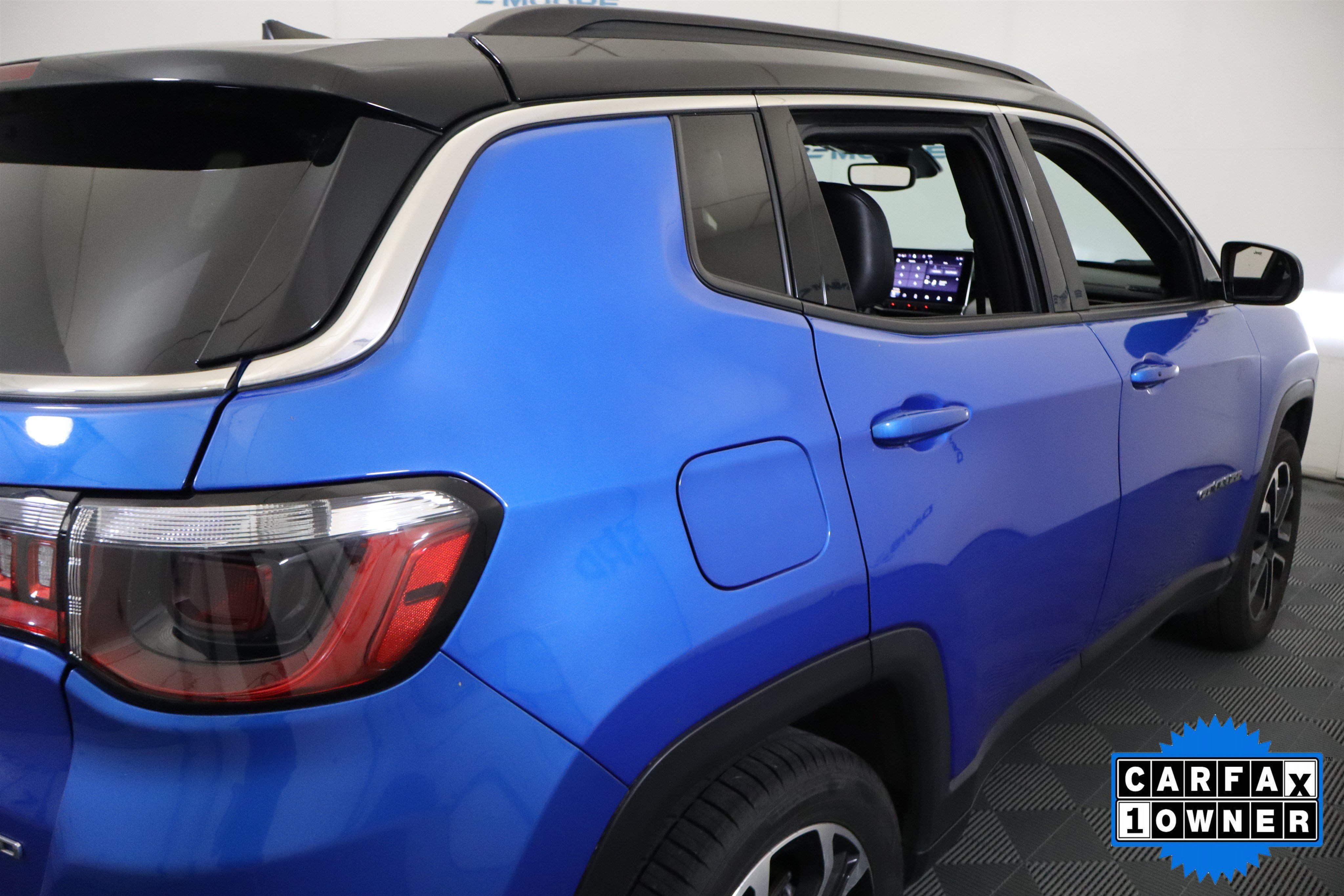 Used 2024 Jeep Compass Limited AWD/4WD image 7