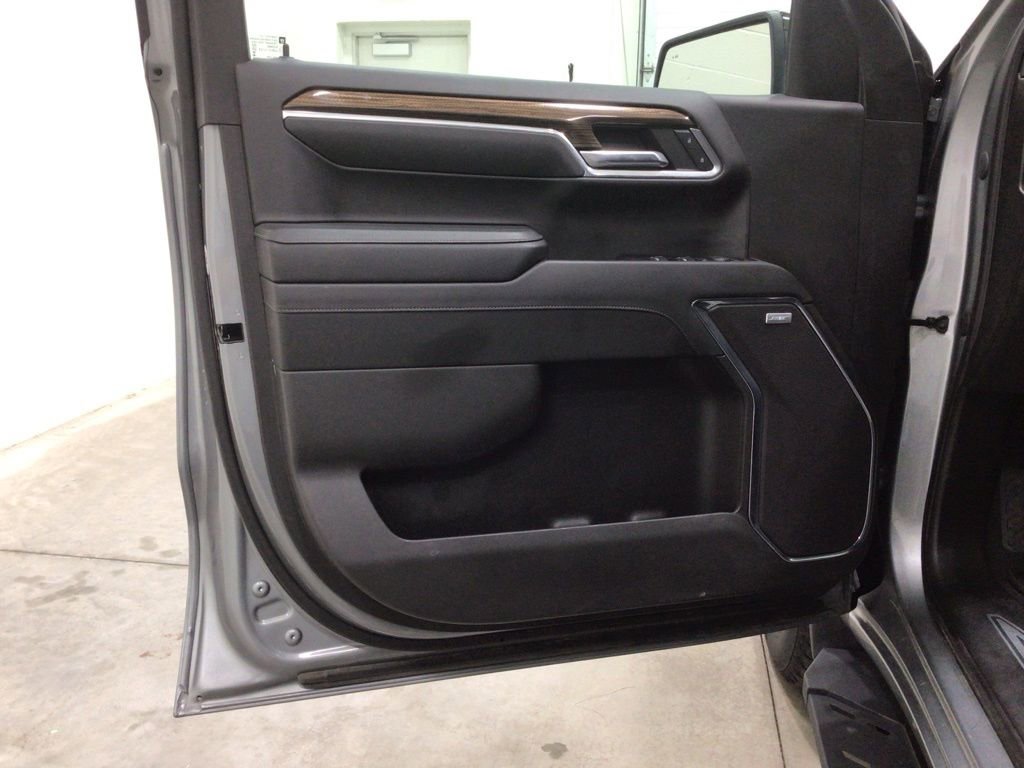 Used 2023 Chevrolet Silverado 1500 RST w/ Convenience Package II image 23