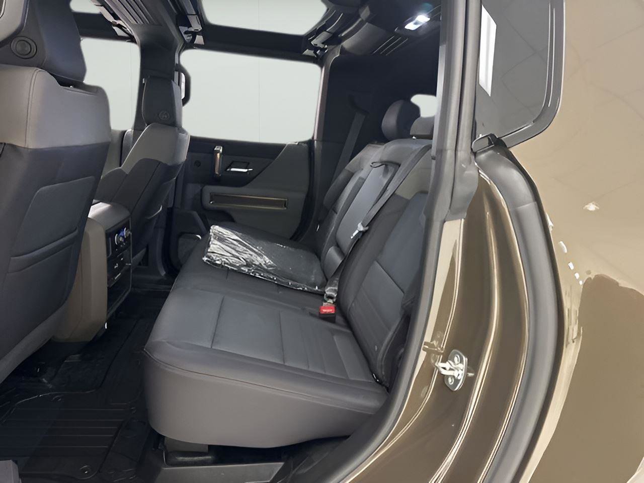 New 2025 GMC Hummer EV 3X w/ LPO, Cargo Utility Package image 15