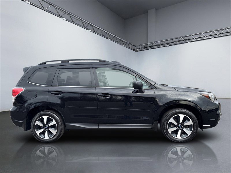Used 2018 Subaru Forester 2.5i Limited AWD/4WD image 3
