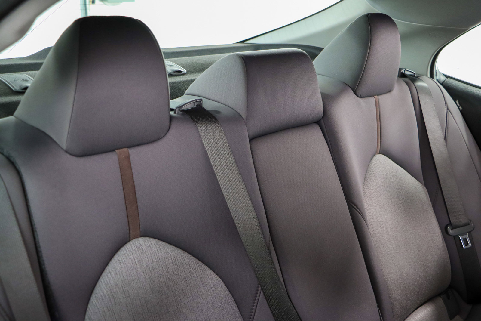 Used 2020 Toyota Camry LE image 27