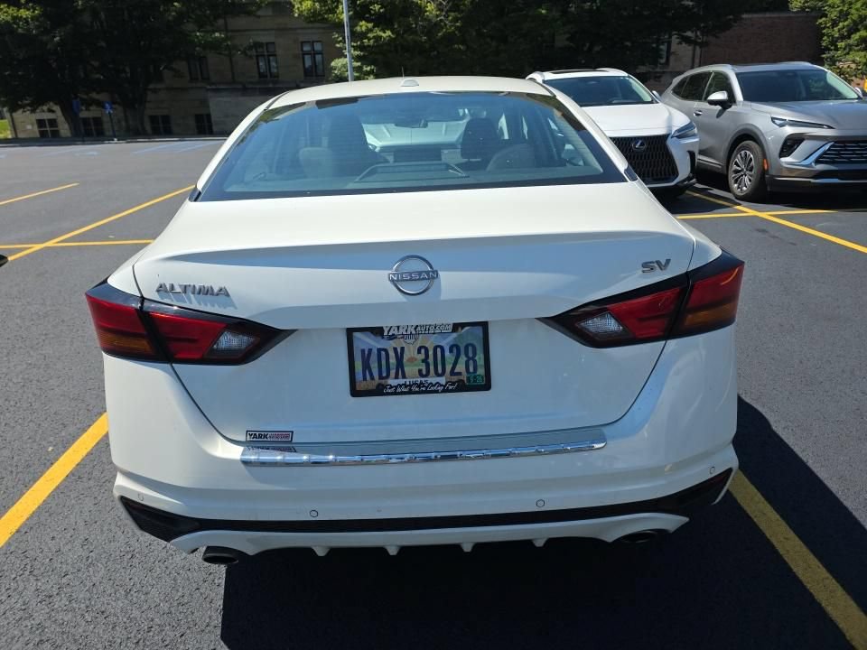 Certified 2023 Nissan Altima 2.5 SV w/ SV Premium Package FWD image 7