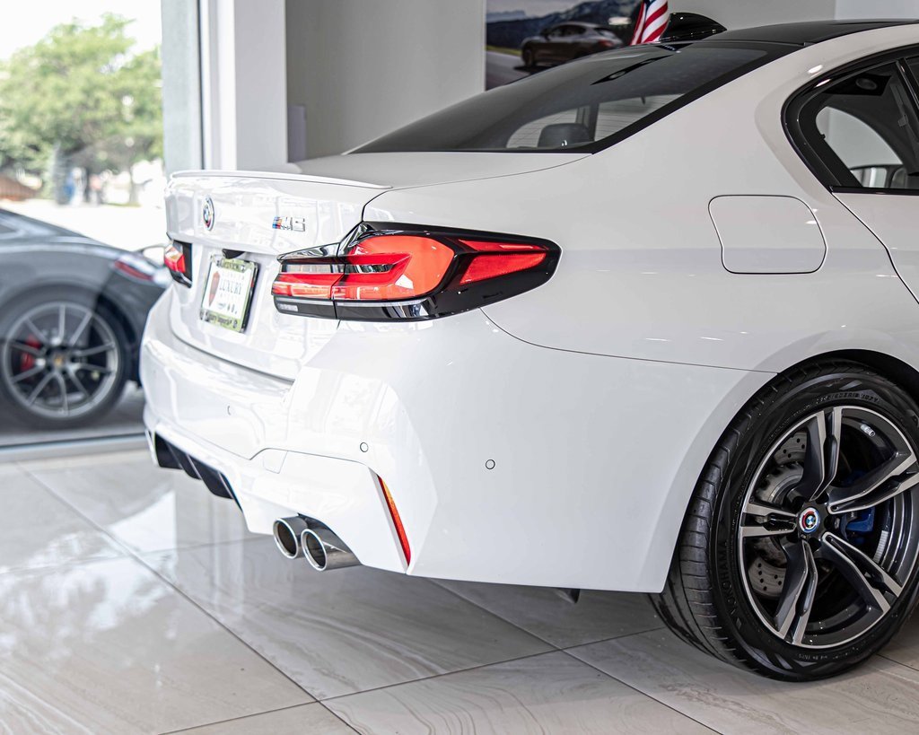 Used 2023 BMW M5 w/ Executive Package image 12