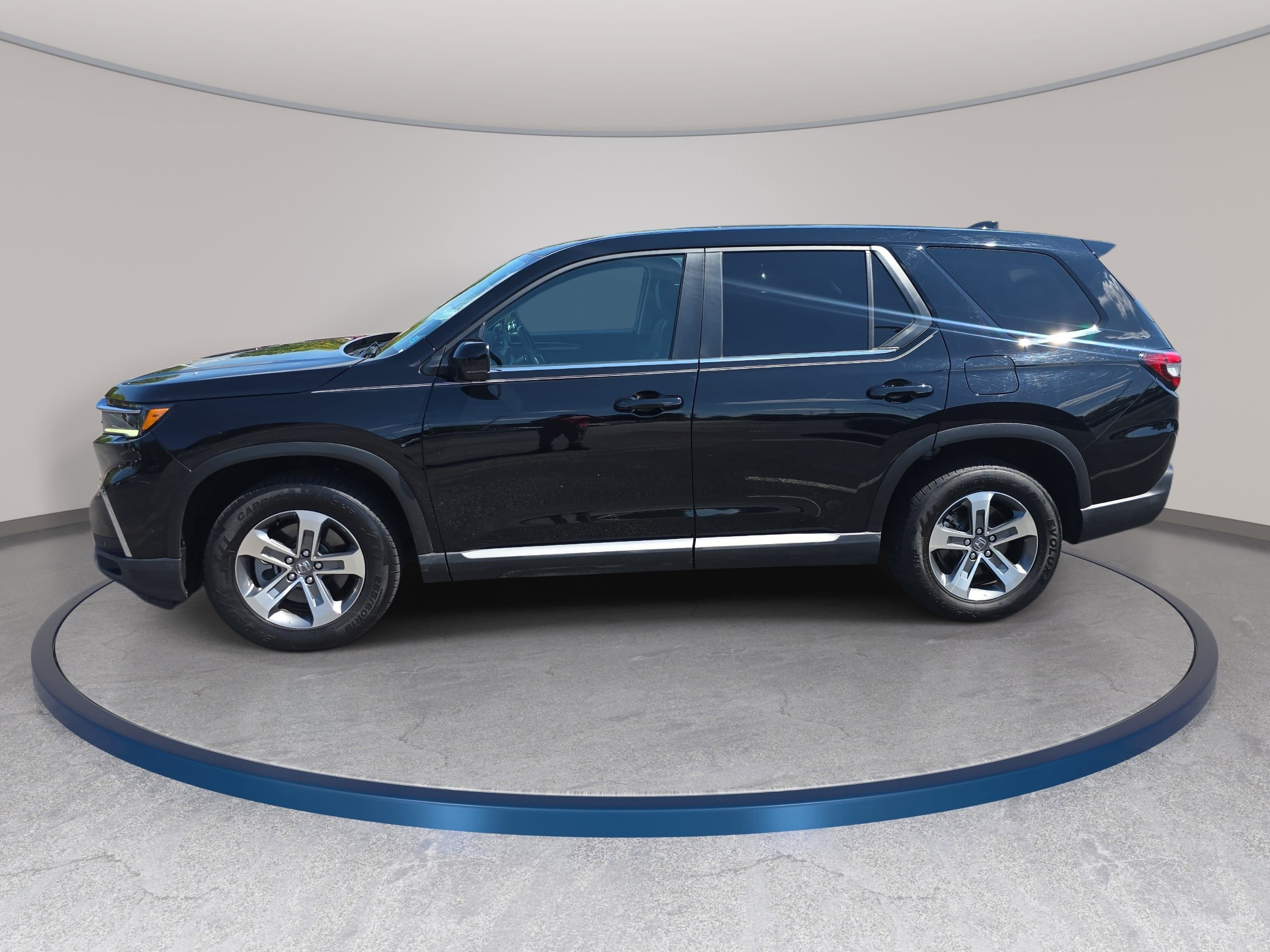 Certified 2025 Honda Pilot EX-L image 8