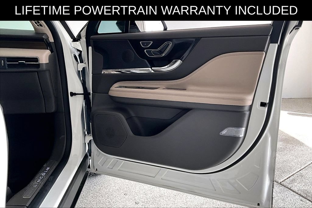 Used 2024 Lincoln Corsair Grand Touring w/ Equipment Group 301A AWD/4WD image 26