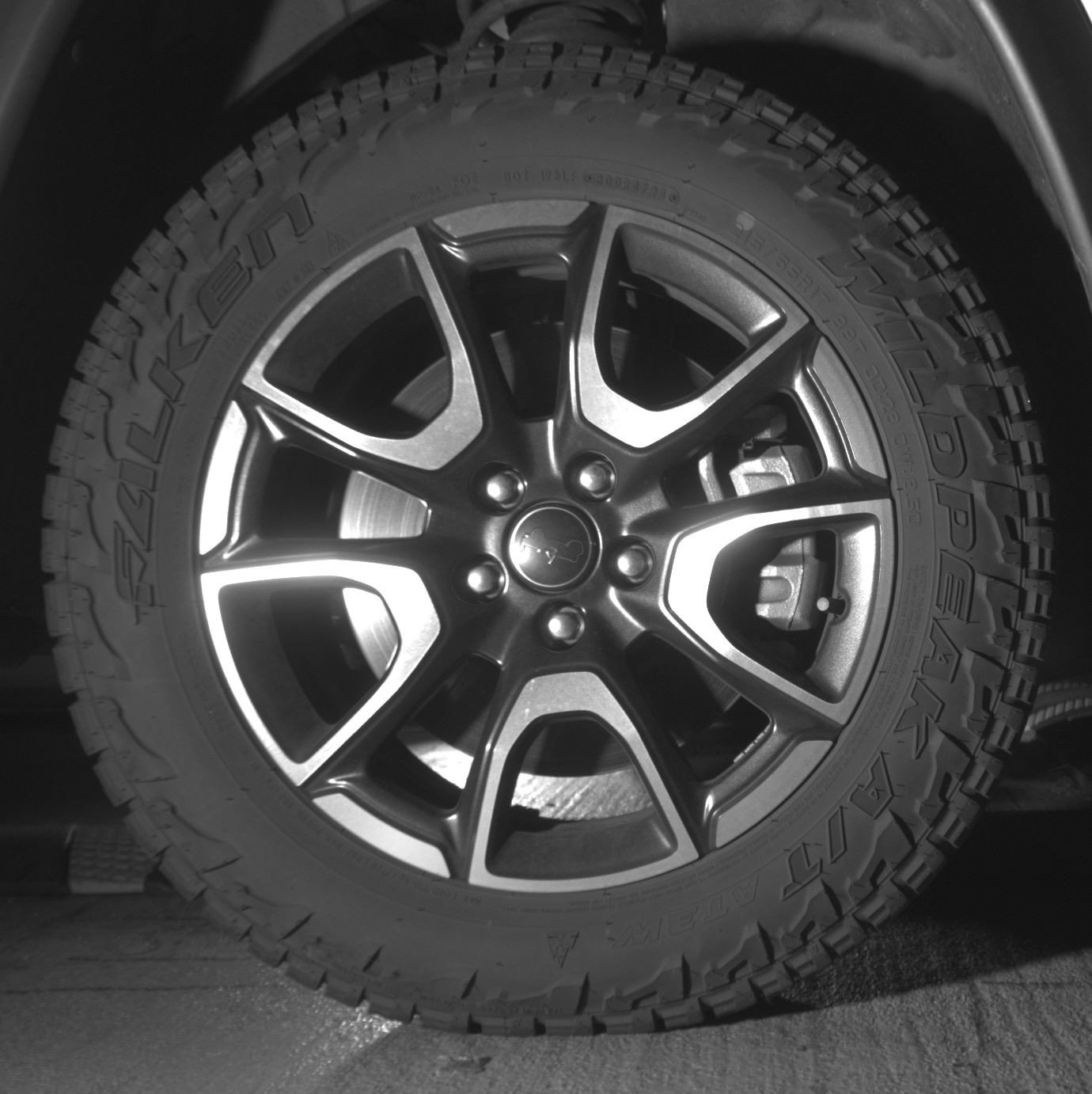 Used 2025 Jeep Compass Trailhawk AWD/4WD image 13