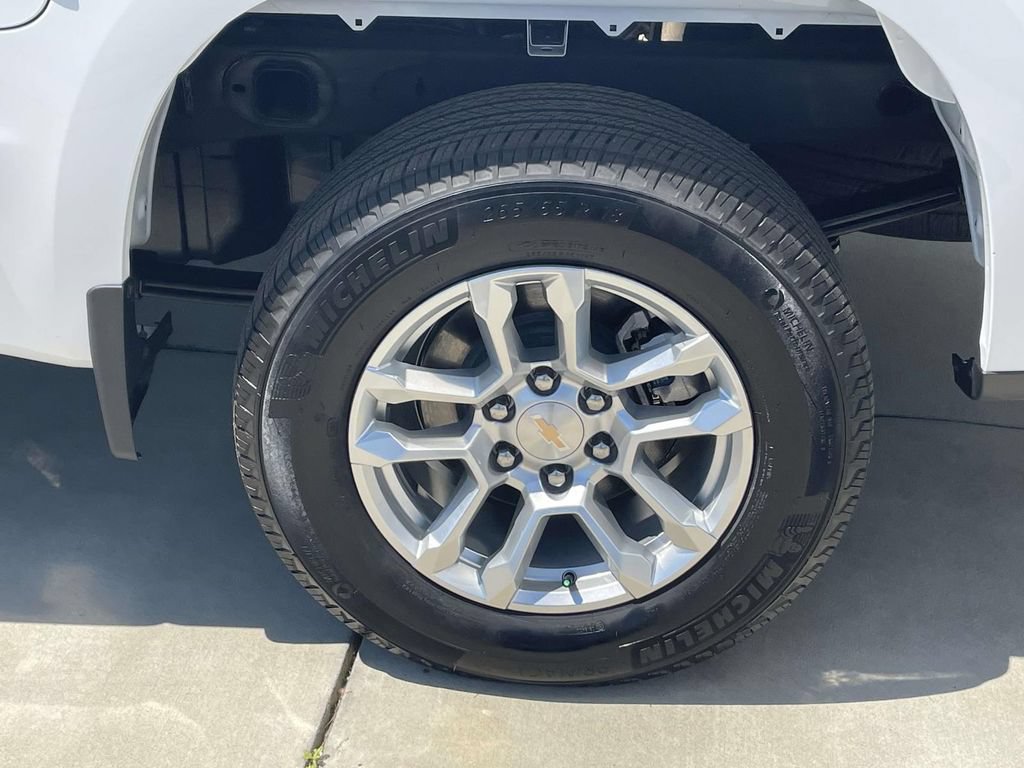 Used 2025 Chevrolet Silverado 1500 LT RWD image 10