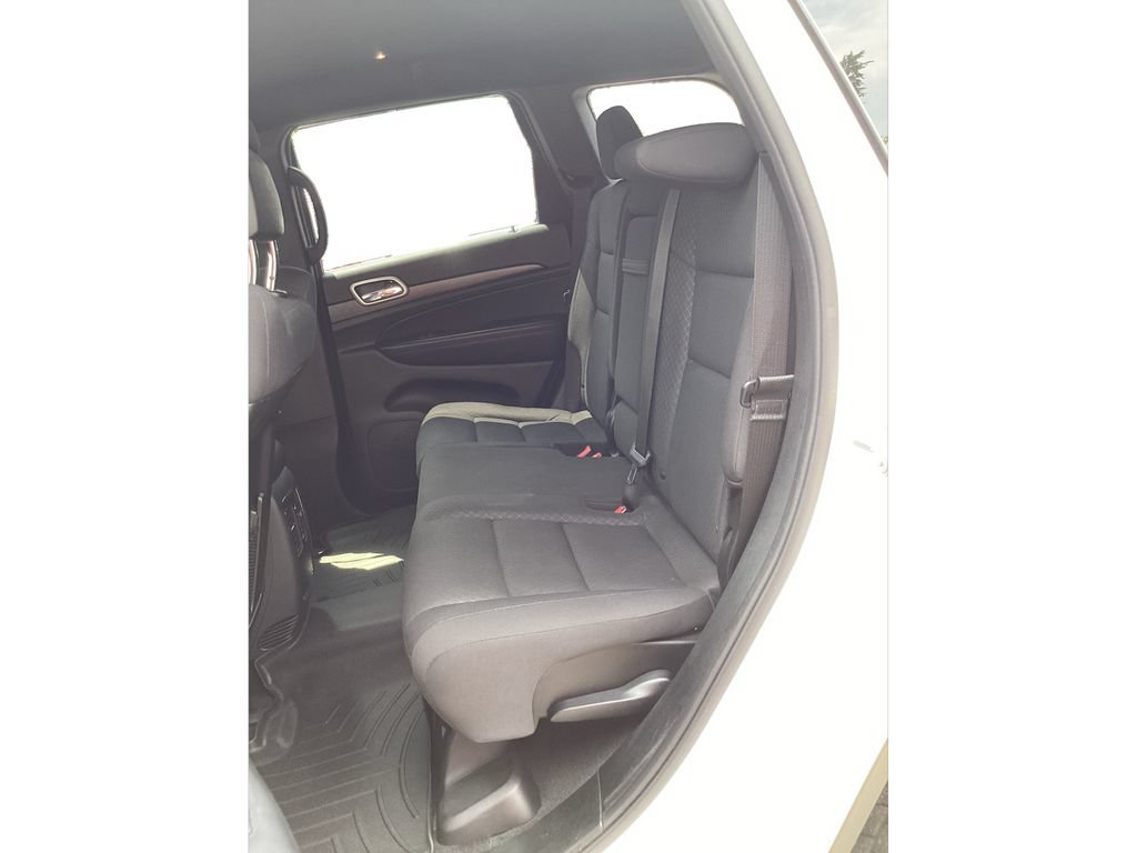 Used 2018 Jeep Grand Cherokee Laredo AWD/4WD image 12