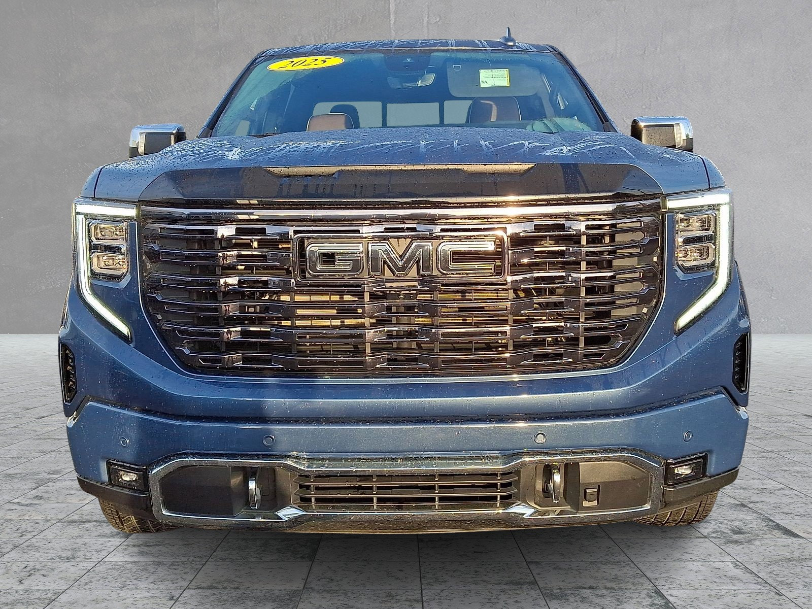 Certified 2025 GMC Sierra 1500 Denali Ultimate AWD/4WD image 2