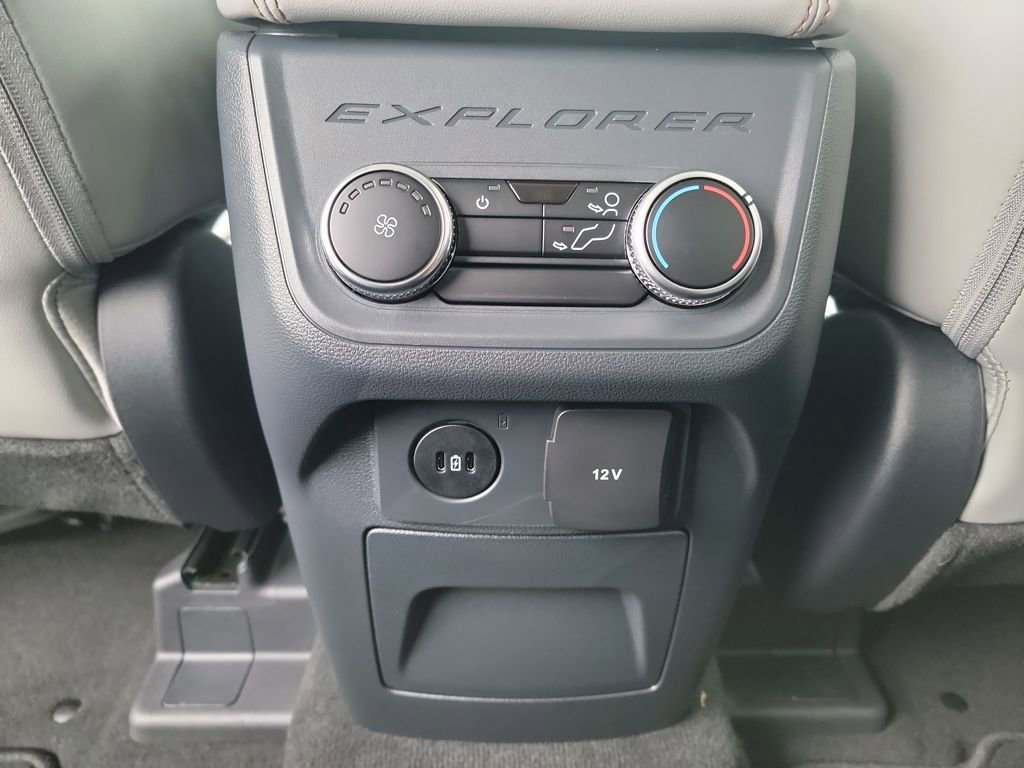 New 2026 Ford Explorer Active w/ Active Comfort Package AWD/4WD image 32