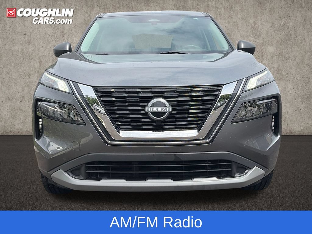 Used 2023 Nissan Rogue S AWD/4WD image 3
