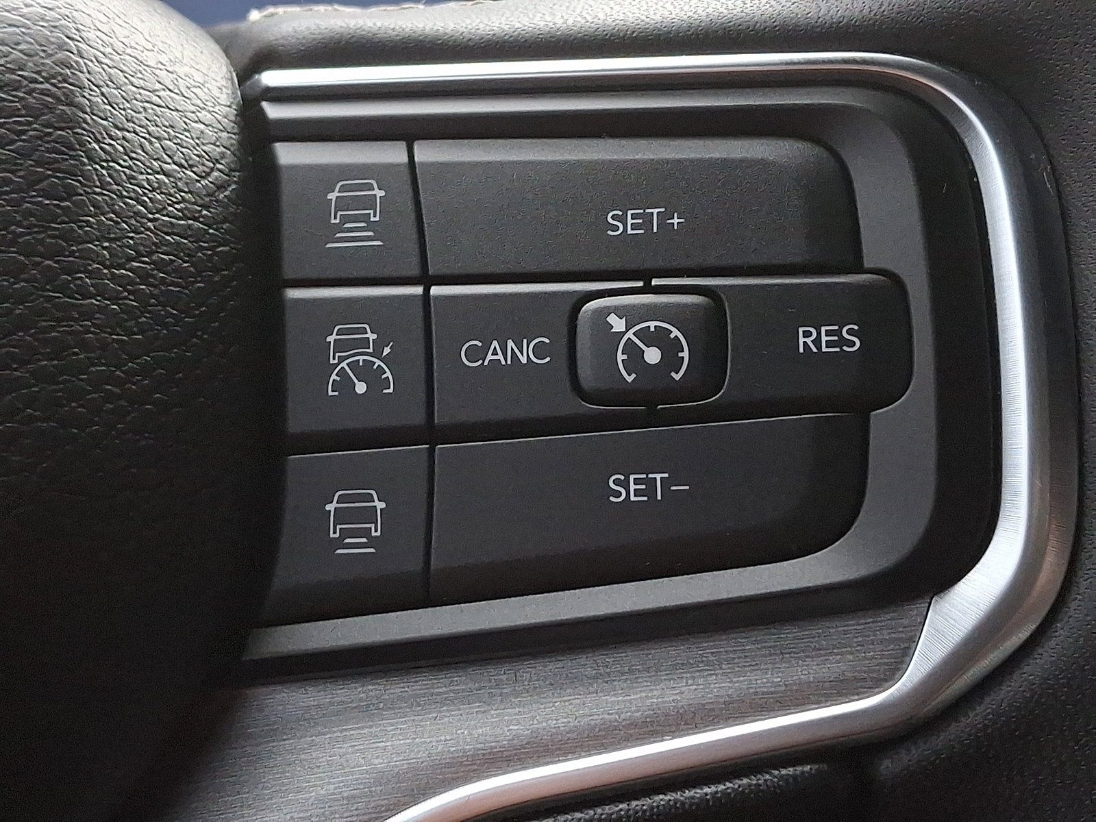 Used 2024 Jeep Wagoneer Series II image 26