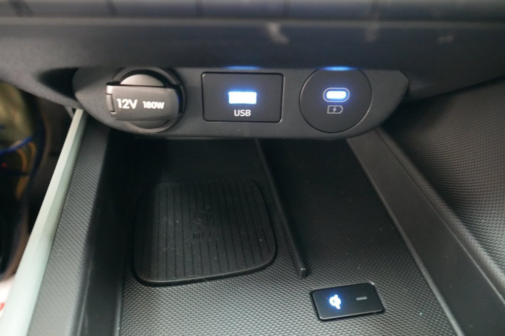 Certified 2025 Hyundai Elantra Limited FWD image 47