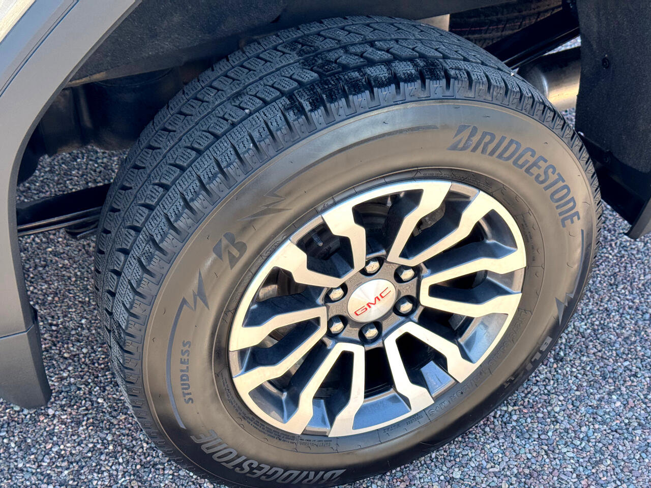 Used 2021 GMC Sierra 1500 AT4 w/ AT4 Premium Package image 17