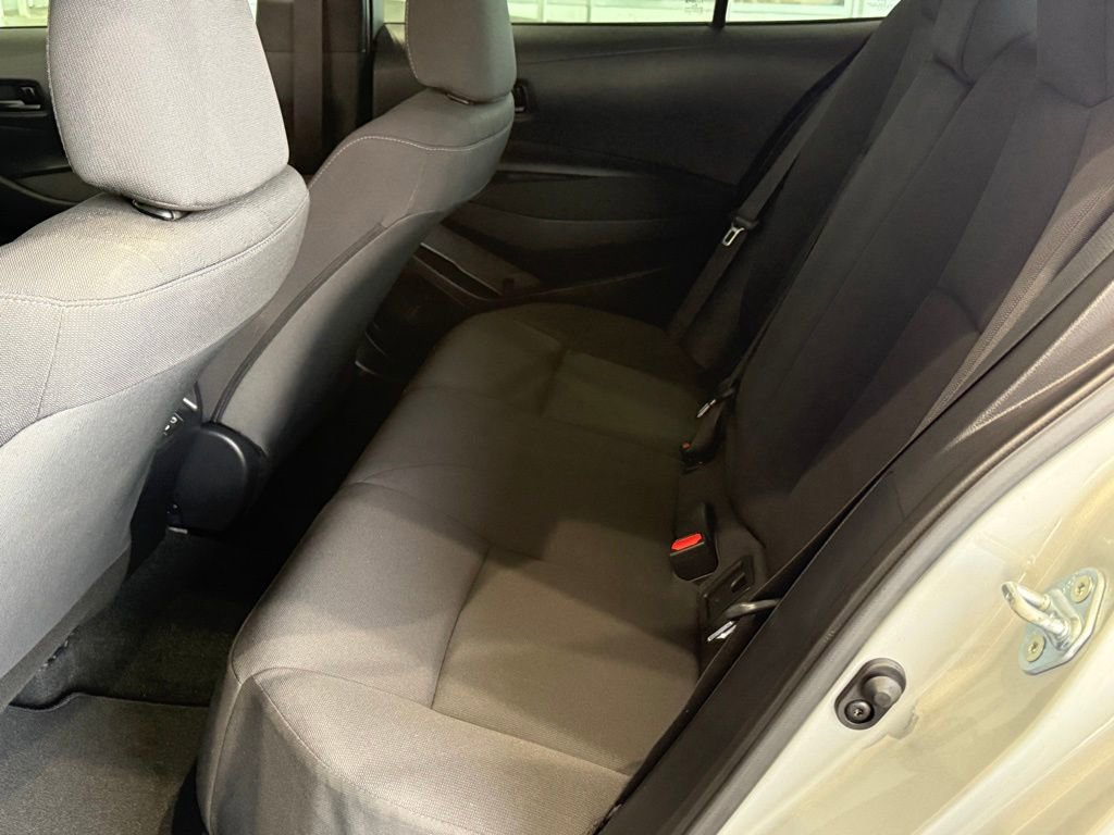 Certified 2025 Toyota Corolla LE image 30