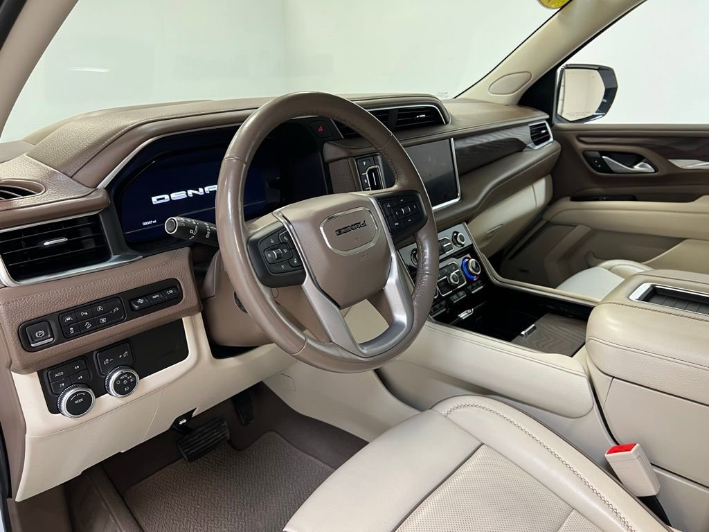 Used 2022 GMC Yukon XL Denali image 15