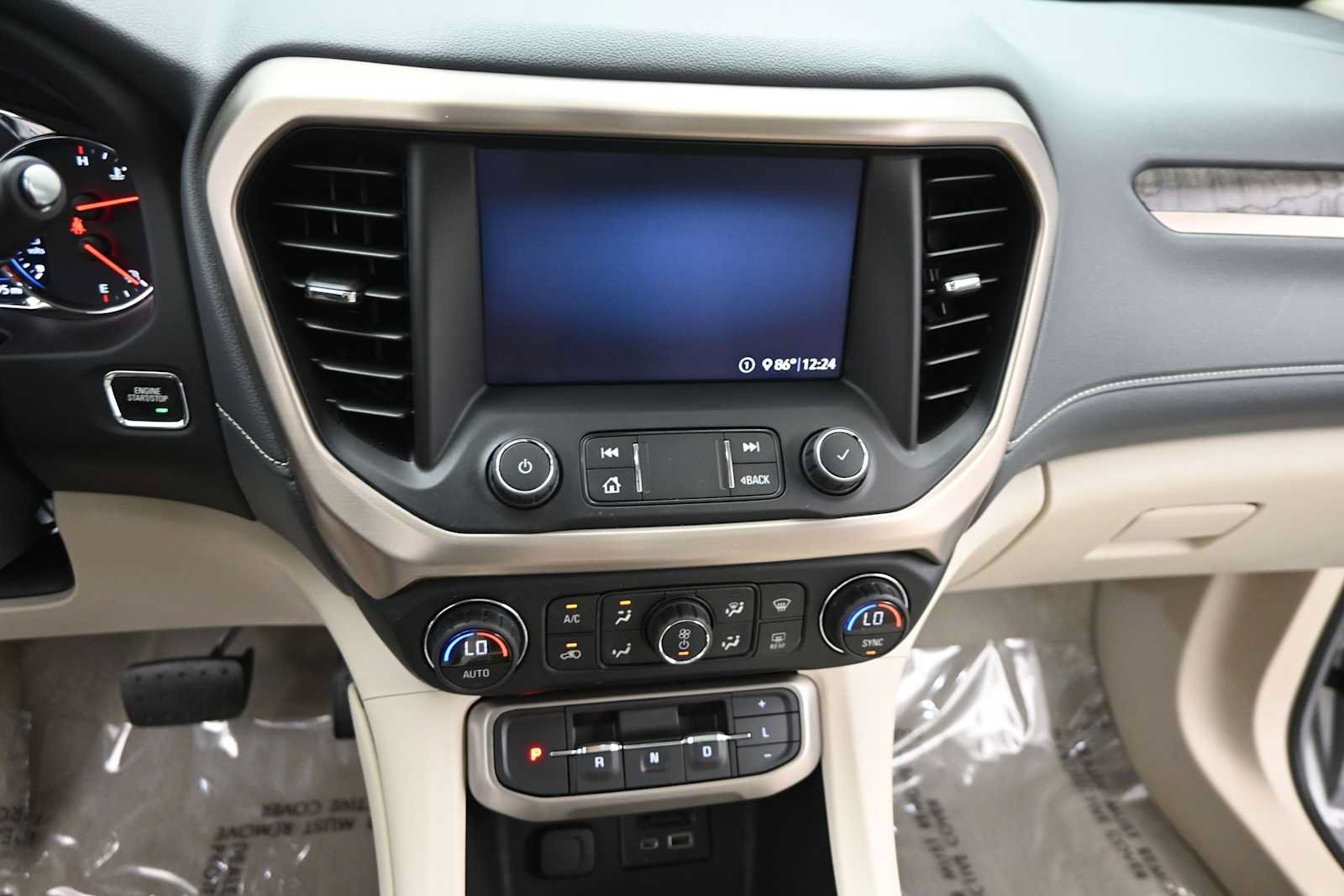 Used 2020 GMC Acadia Denali w/ LPO, Adventure Package AWD/4WD image 18