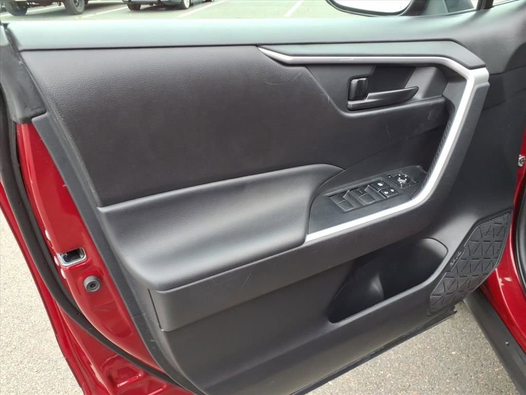 Certified 2023 Toyota RAV4 LE image 7