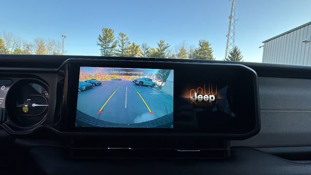 Used 2025 Jeep Wrangler Unlimited Sport S 4xe AWD/4WD image 21