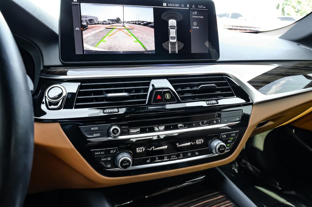 Used 2021 BMW 530i w/ Convenience Package RWD image 24
