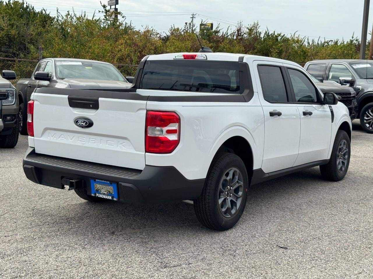 New 2025 Ford Maverick XLT w/ XLT Luxury Package image 3