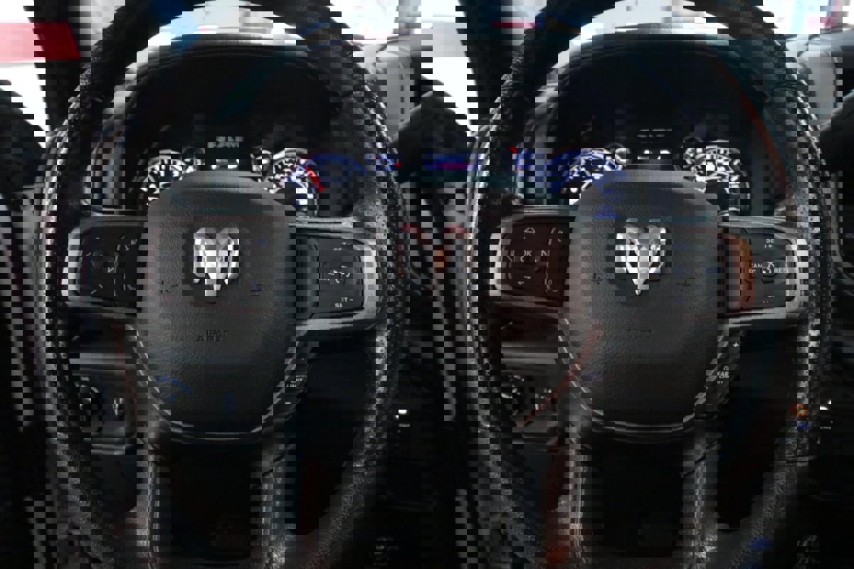 Used 2024 RAM 3500 Tradesman w/ Chrome Appearance Group image 17