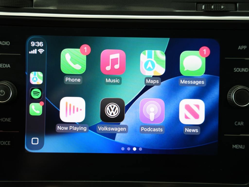 Used 2020 Volkswagen Tiguan SE FWD image 26