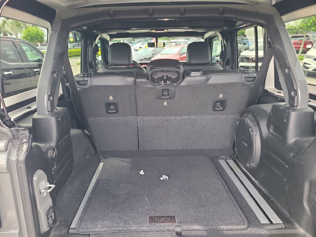 Used 2018 Jeep Wrangler Unlimited Rubicon AWD/4WD image 10
