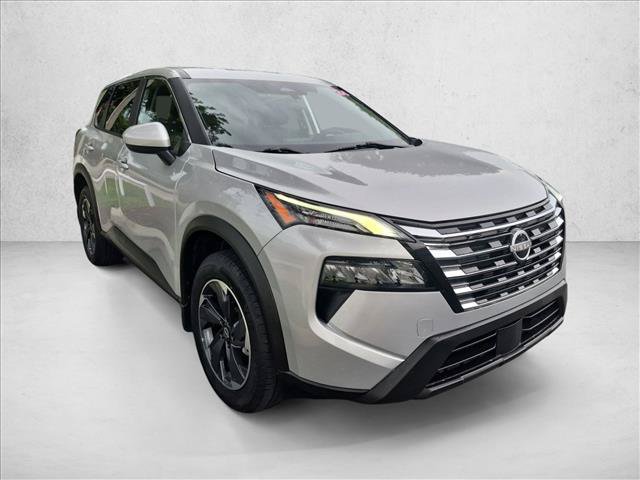 Used 2024 Nissan Rogue SV FWD image 3