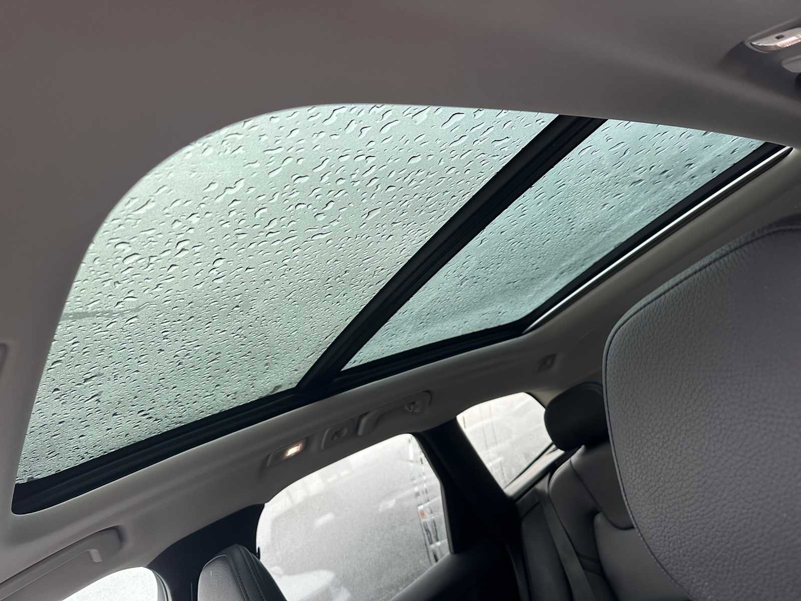 Certified 2023 Volvo XC60 B5 Plus w/ Climate Package image 22