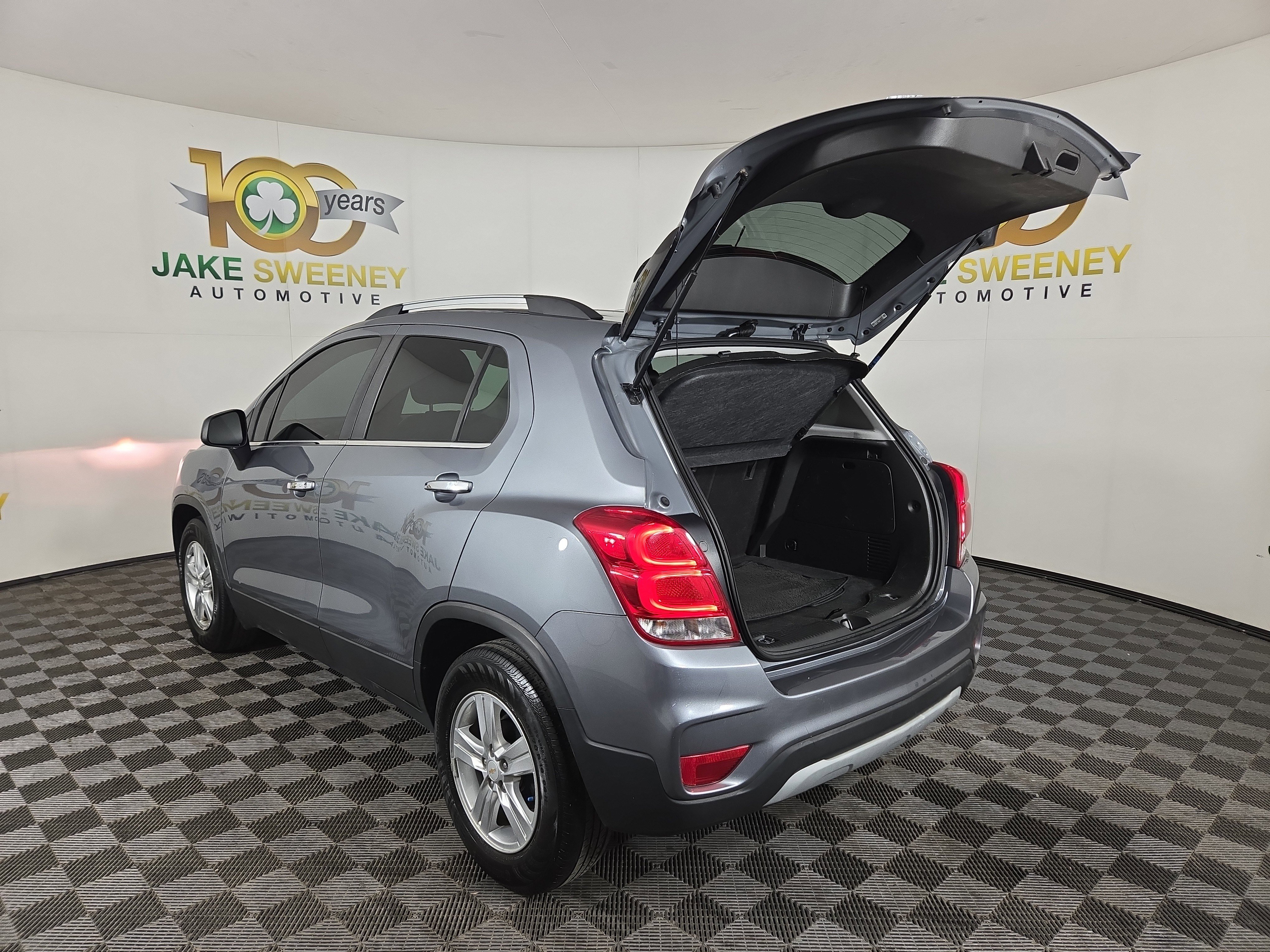 Used 2019 Chevrolet Trax LT w/ LT Convenience Package image 32