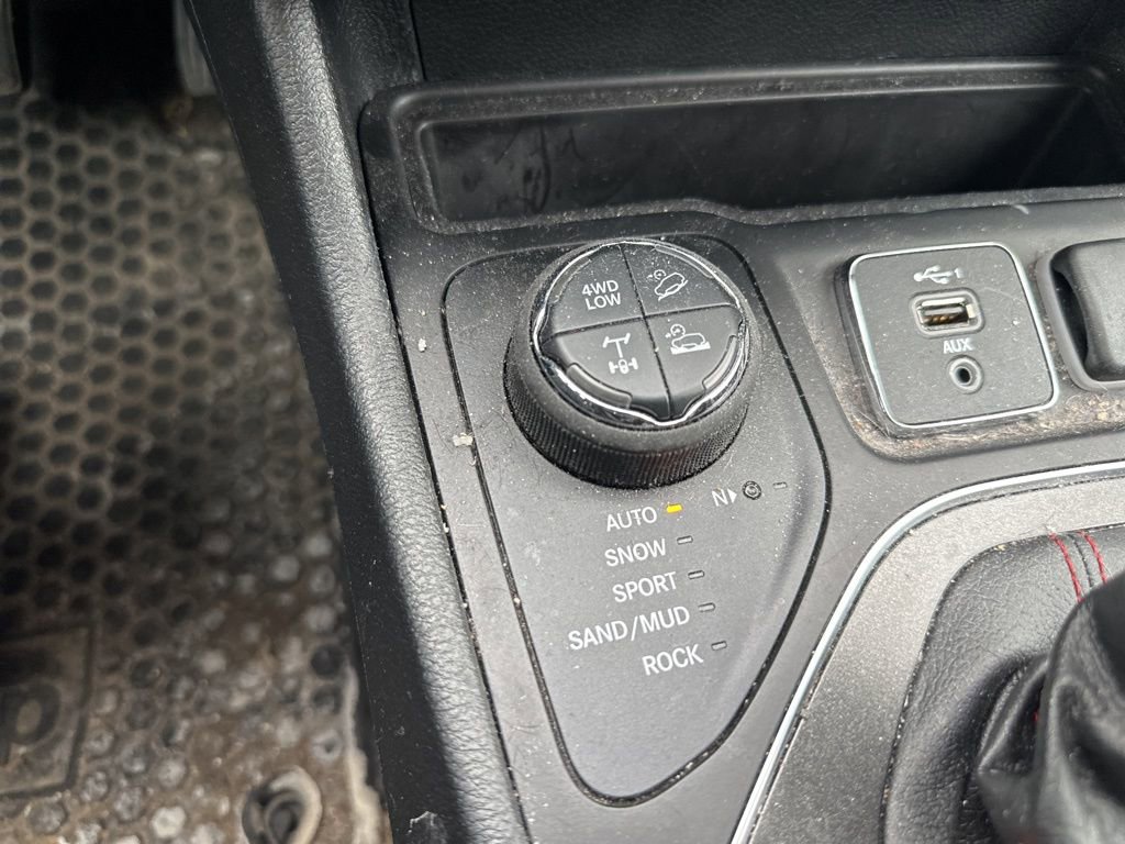 Used 2022 Jeep Cherokee Trailhawk w/ Sound & Nav Group image 14