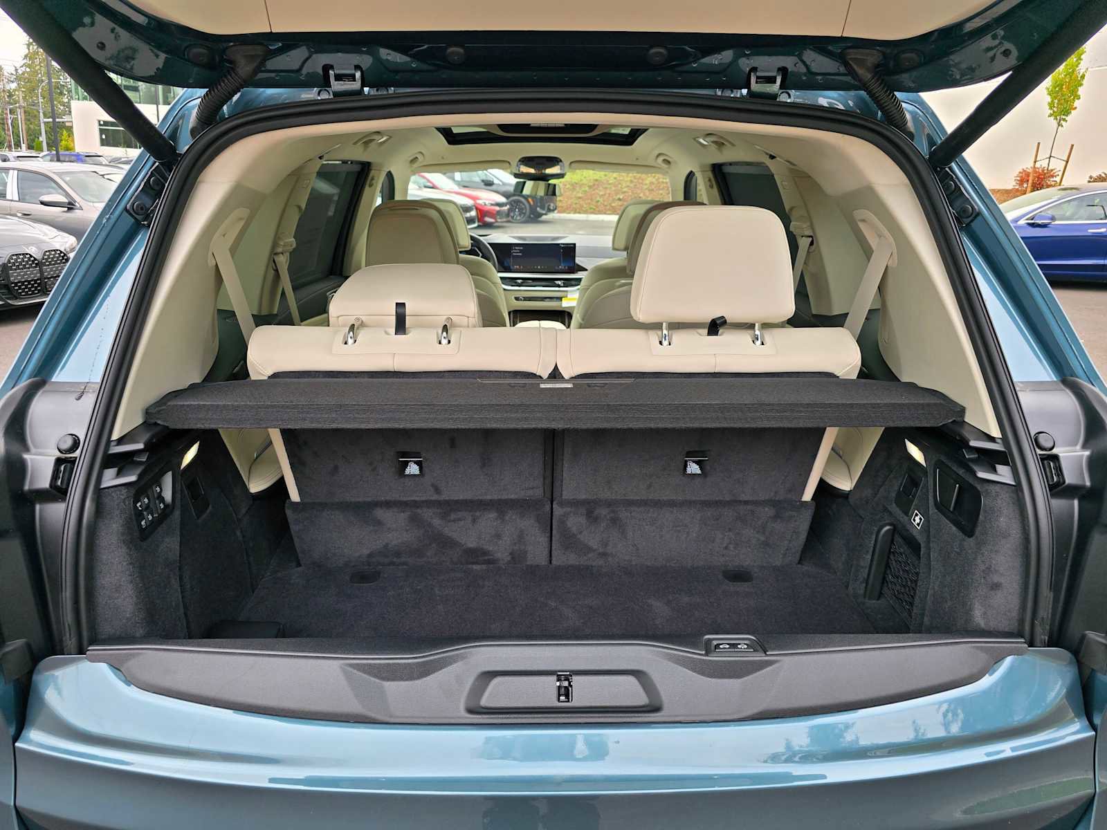 New 2026 BMW X7 xDrive40i w/ Executive Package image 17