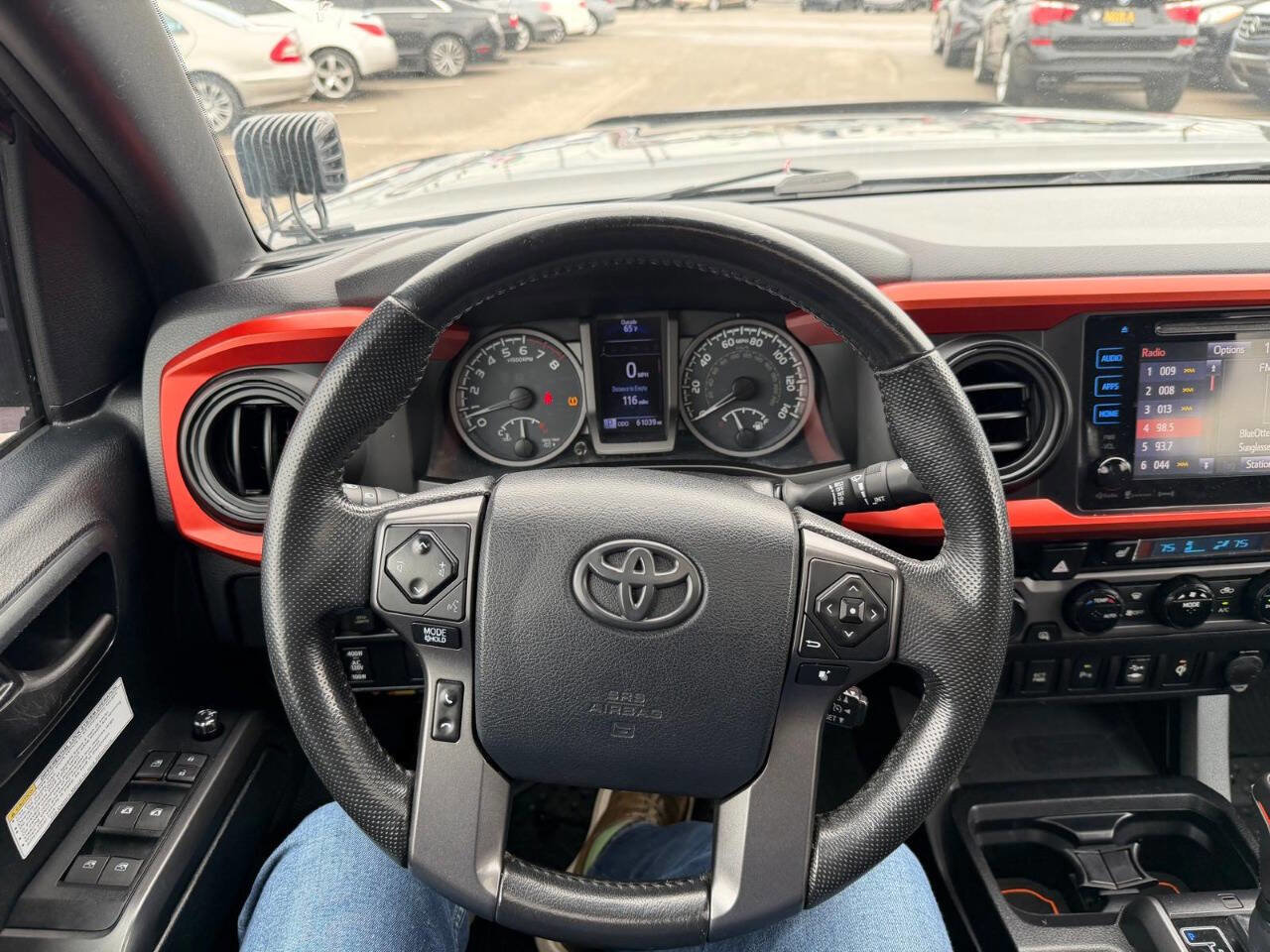 Used 2016 Toyota Tacoma TRD Off-Road w/ Premium & Technology Package AWD/4WD image 11