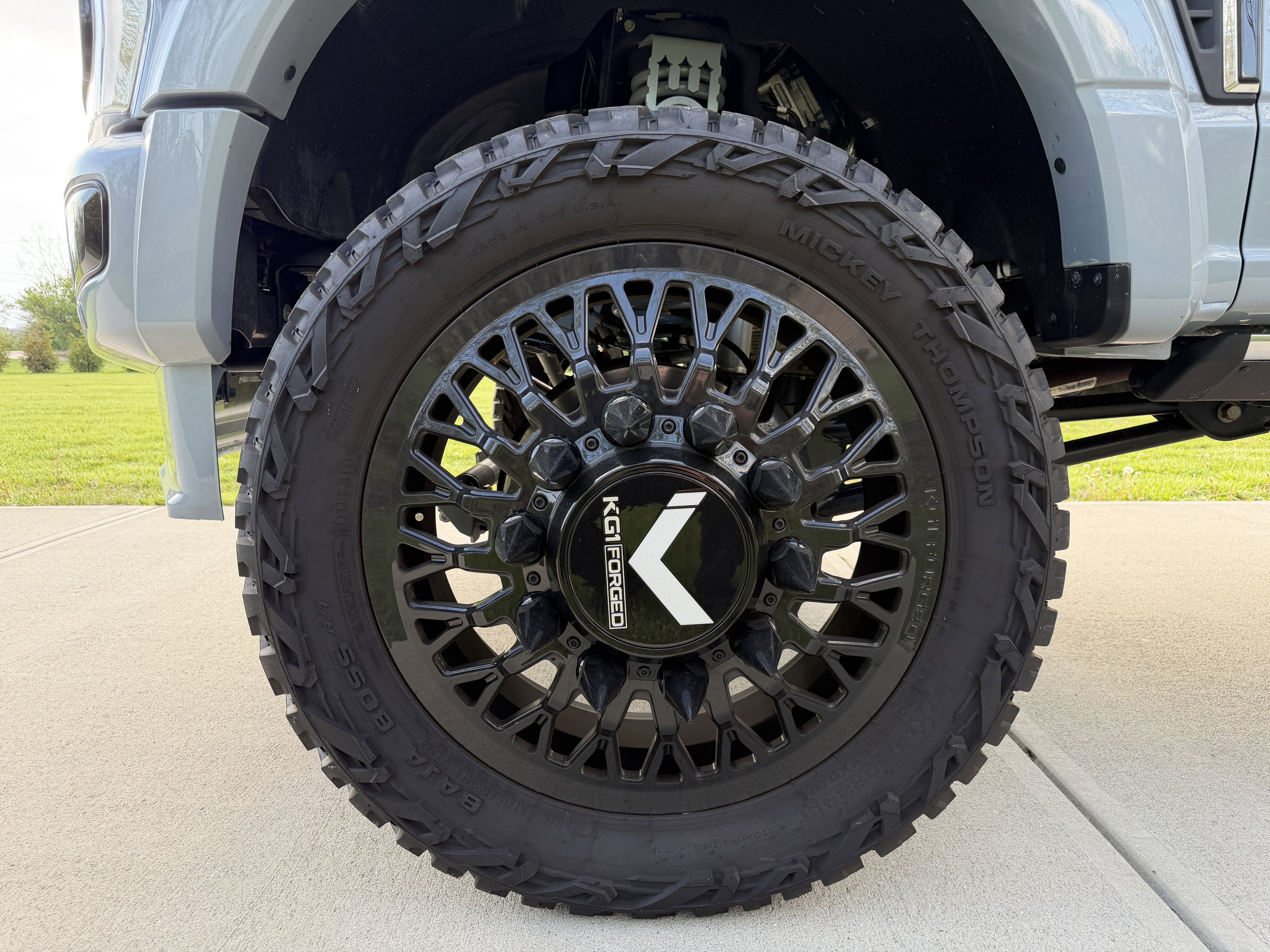 Used 2024 Ford F450 Platinum w/ FX4 Off-Road Package image 6