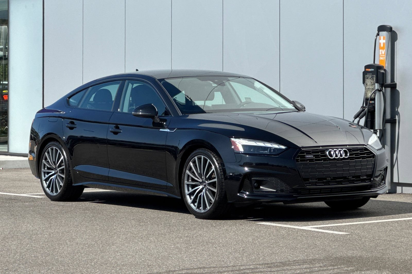 Used 2023 Audi A5 2.0T Premium Plus w/ Premium Plus AWD/4WD image 7
