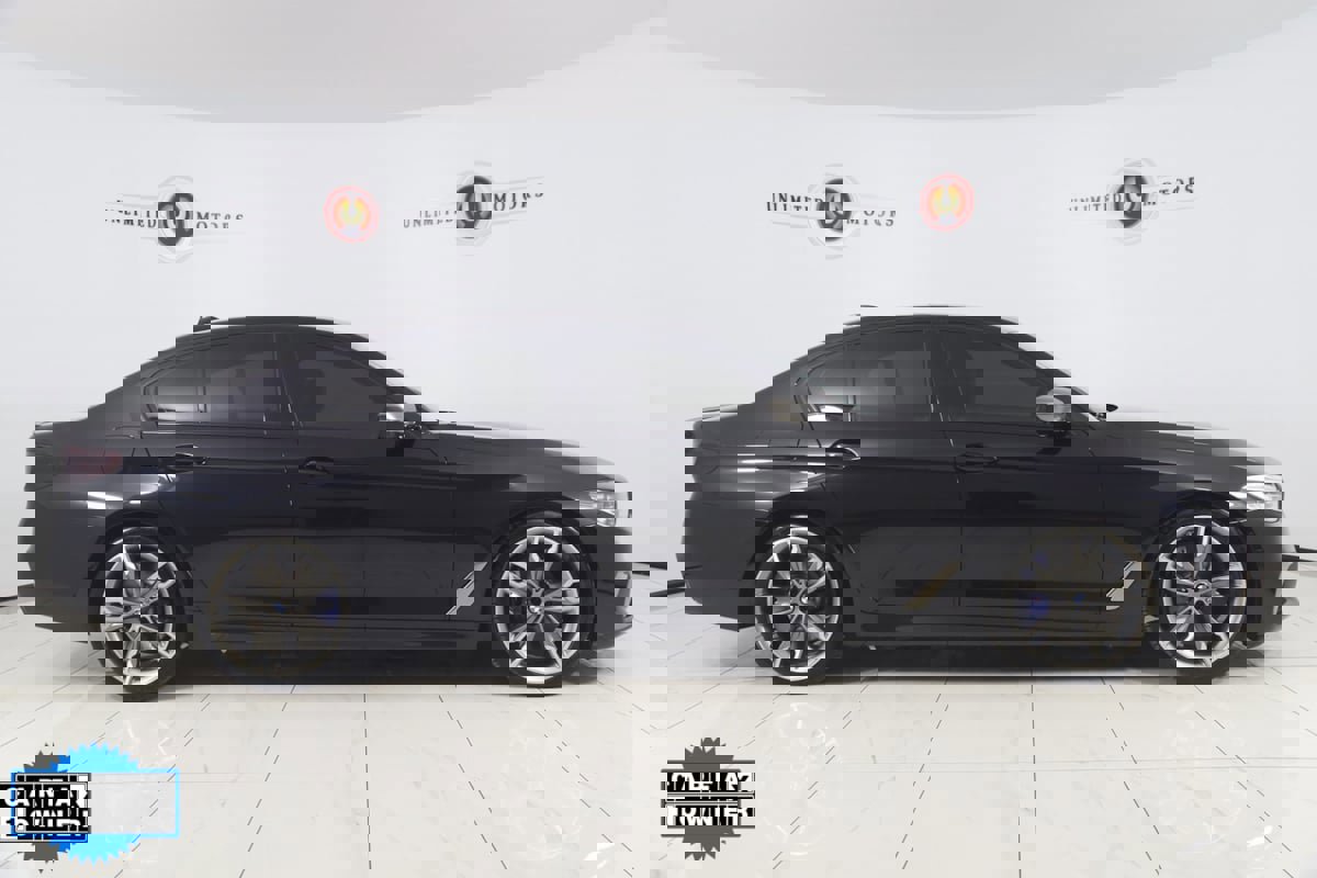 Used 2020 BMW M550i xDrive w/ Premium Package image 2