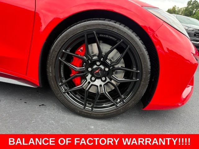 Used 2024 Chevrolet Corvette Z06 RWD image 8