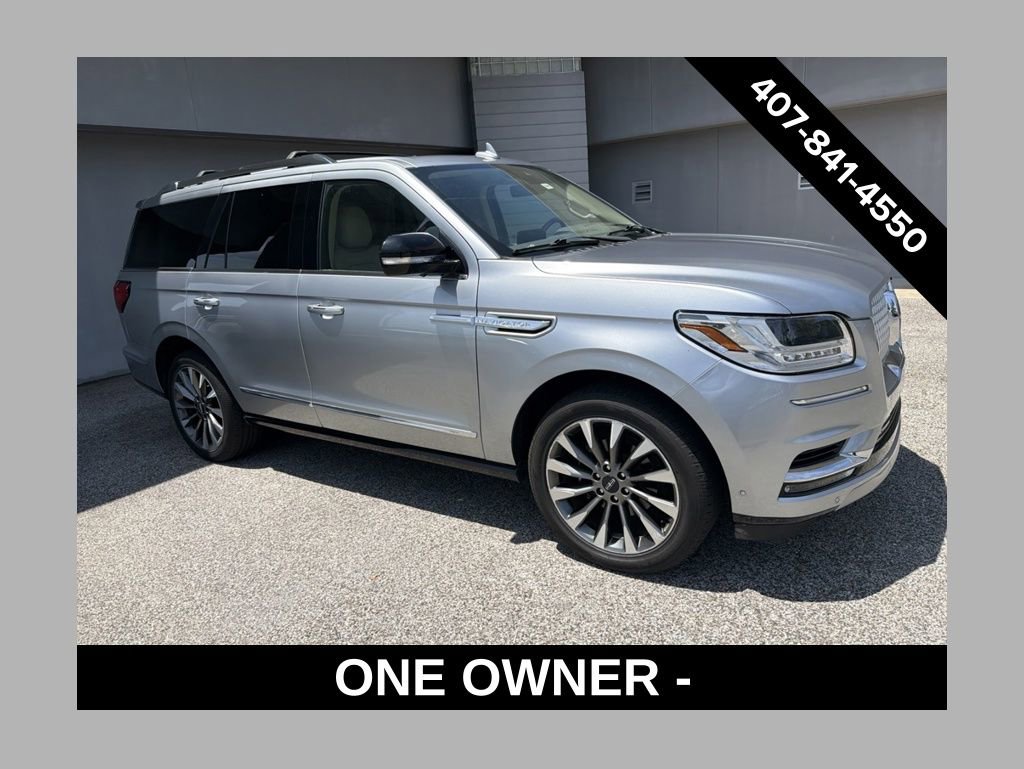 Used 2021 Lincoln Navigator Reserve w/ Luxury Package AWD/4WD image 1