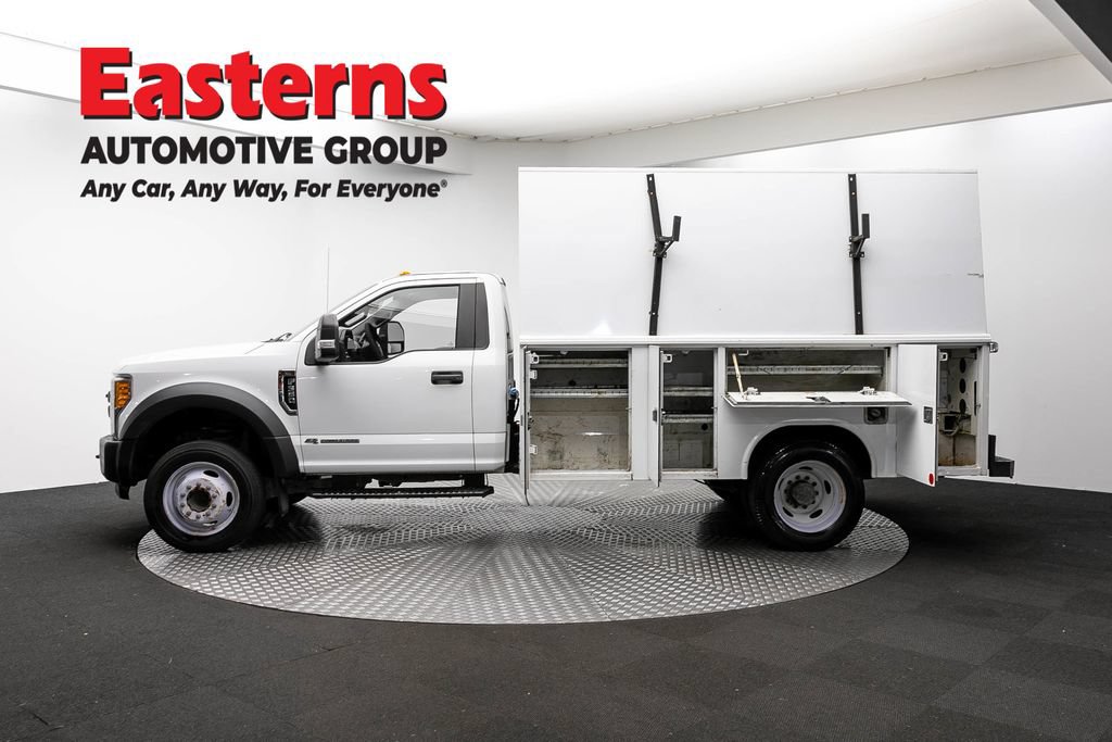 Used 2017 Ford F550 2WD Regular Cab Super Duty image 24