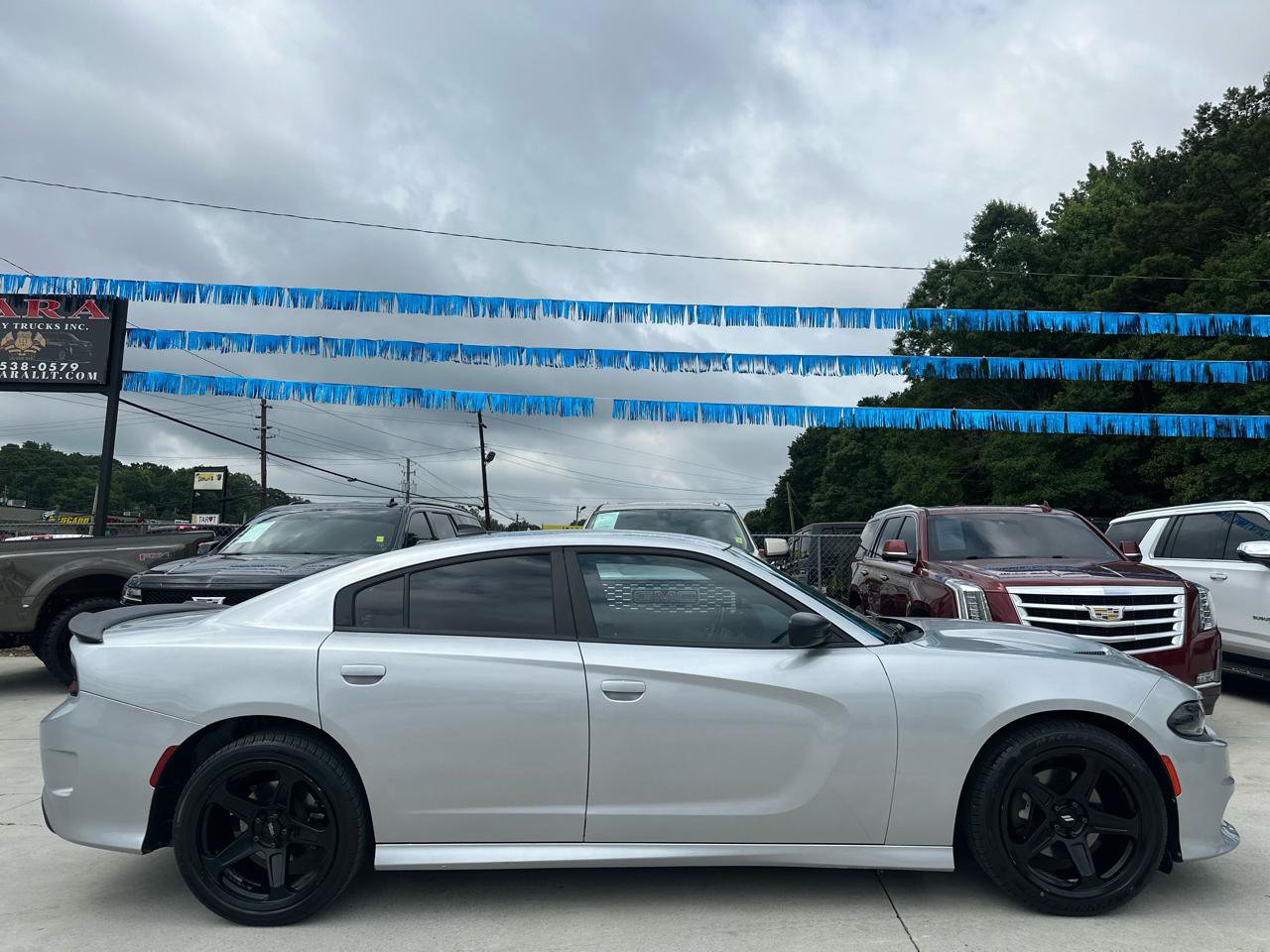 Used 2020 Dodge Charger R/T RWD image 8