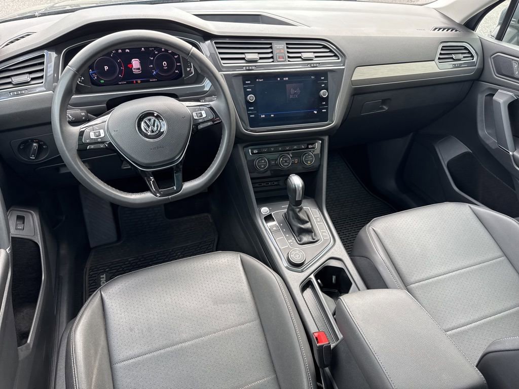 Used 2020 Volkswagen Tiguan SEL image 18