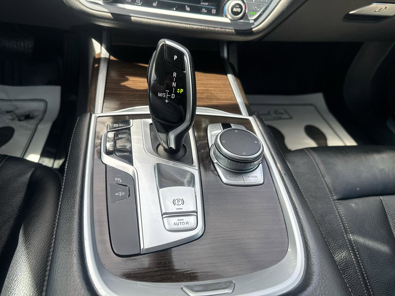 Used 2019 BMW 740i xDrive image 19
