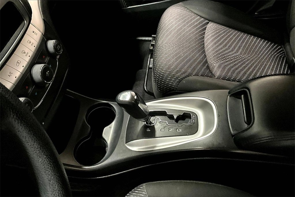Used 2015 Dodge Journey SXT w/ Flexible Seating Group image 16