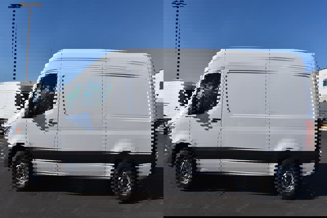 New 2025 Mercedes-Benz Sprinter 2500 image 4