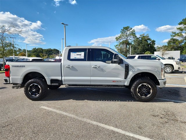 New 2026 Ford F250 4x4 Crew Cab Super Duty image 2