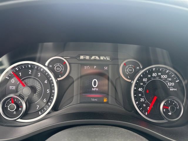 New 2026 RAM 1500 Express AWD/4WD image 12
